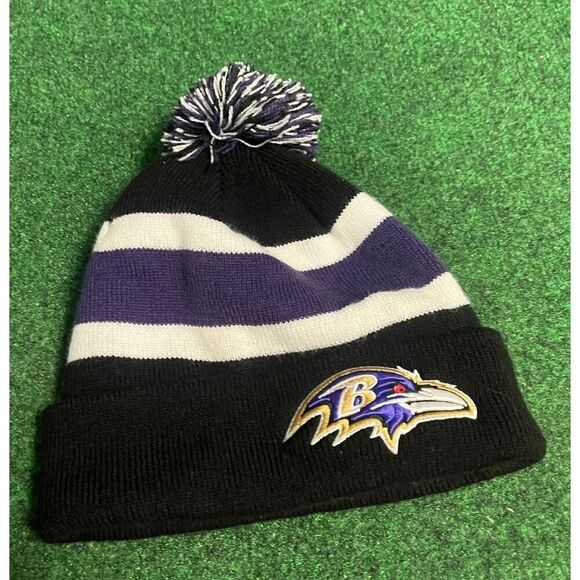 NFL Baltimore Ravens Black & Purple Beanie Skully Touque w/ Pom Pom UNISEX - Picture 1 of 3